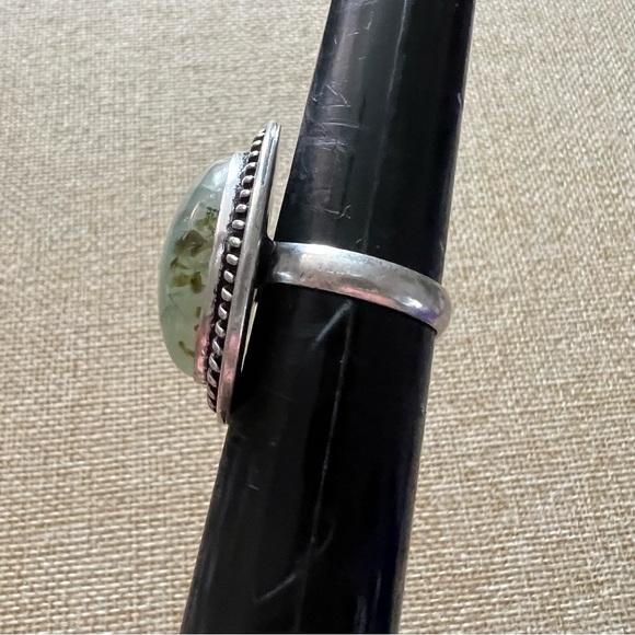 New Green Moss Prehnite Stone Crystal Silver Overlay Ring Size 8 - Picture 2 of 5